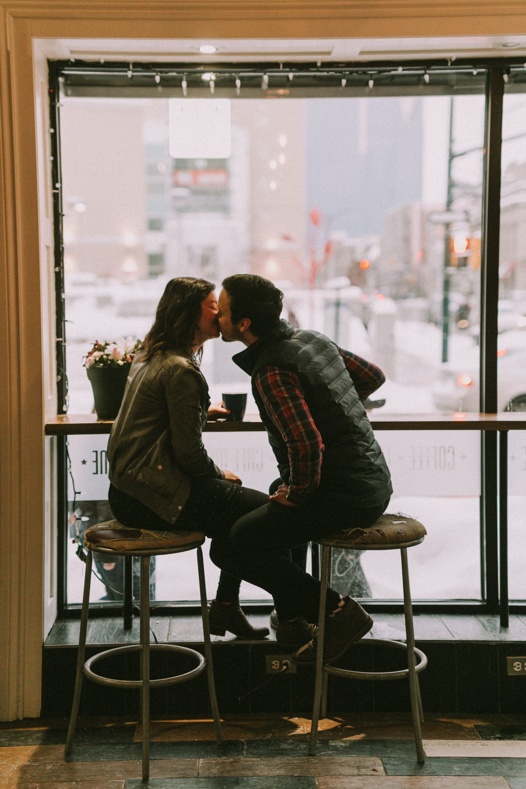 london on cozy winter engagement featured scaled