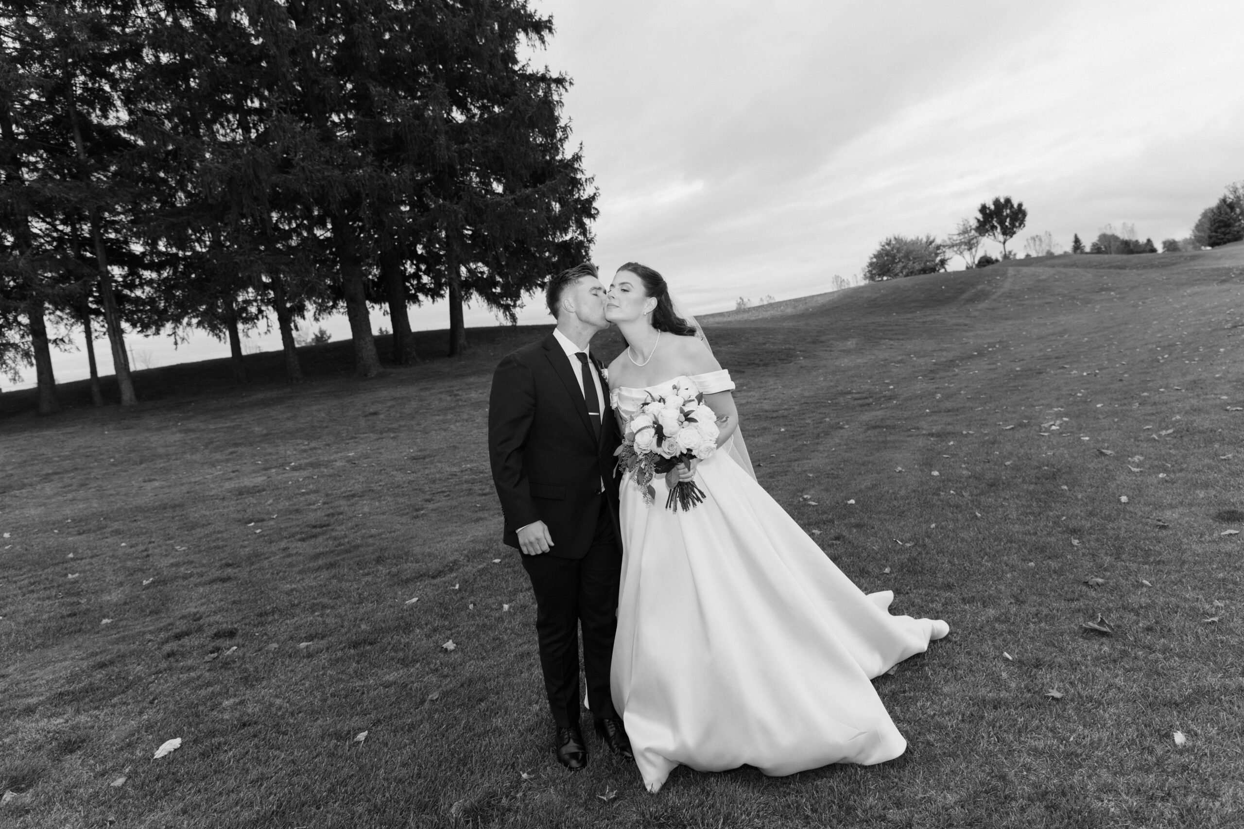 K Photo Co | Whistle Bear Golf Club Wedding Photographer